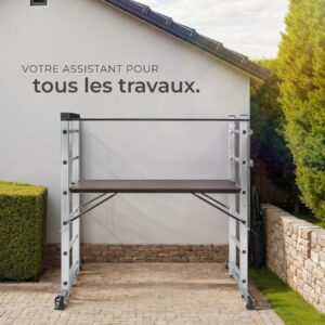 échelle multifonction transformée en échafaudage extérieur pour travaux de façade